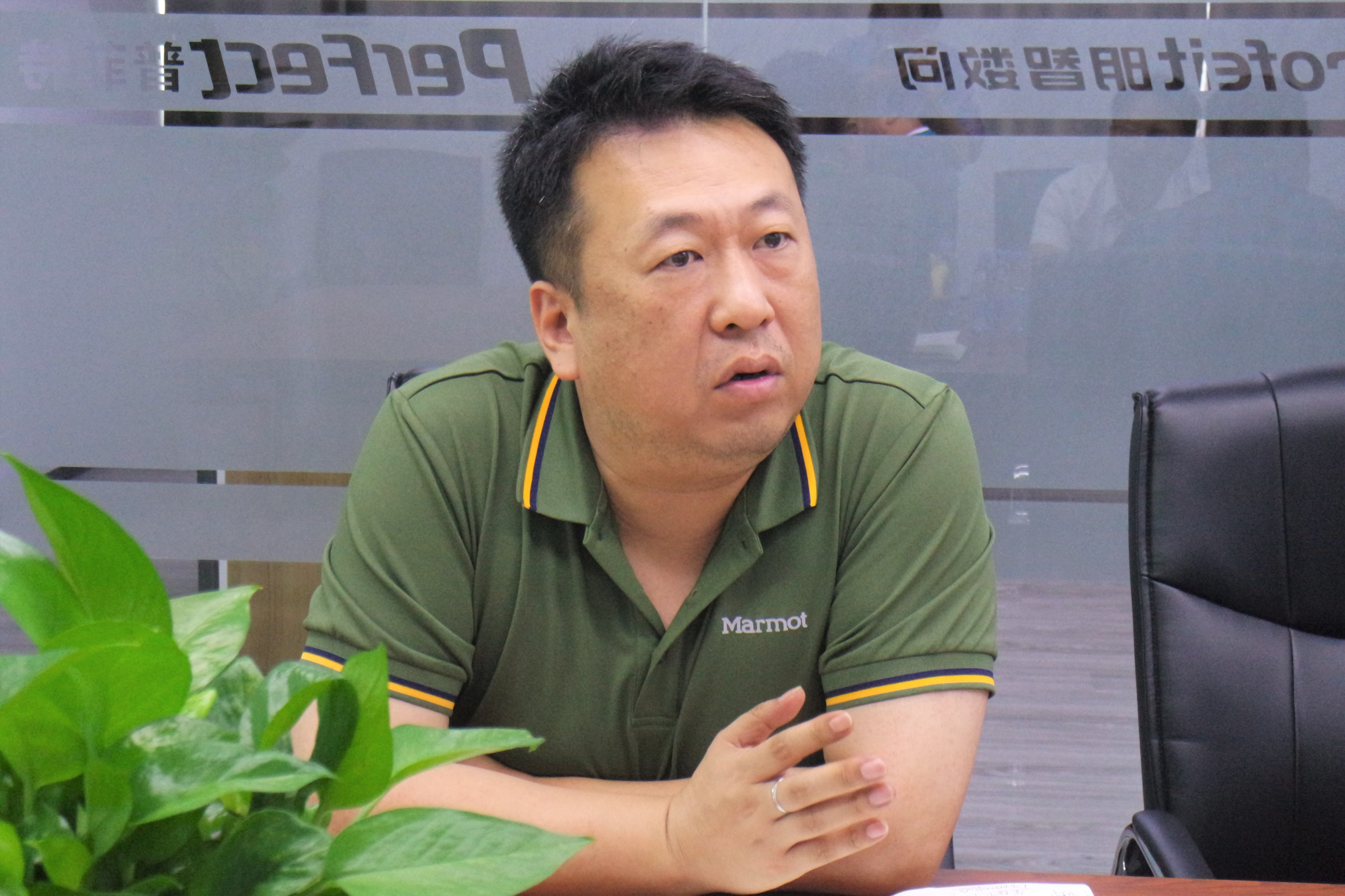 熱烈歡迎常熟市古里鎮(zhèn)領(lǐng)導(dǎo)一行蒞臨普菲特考察指導(dǎo)