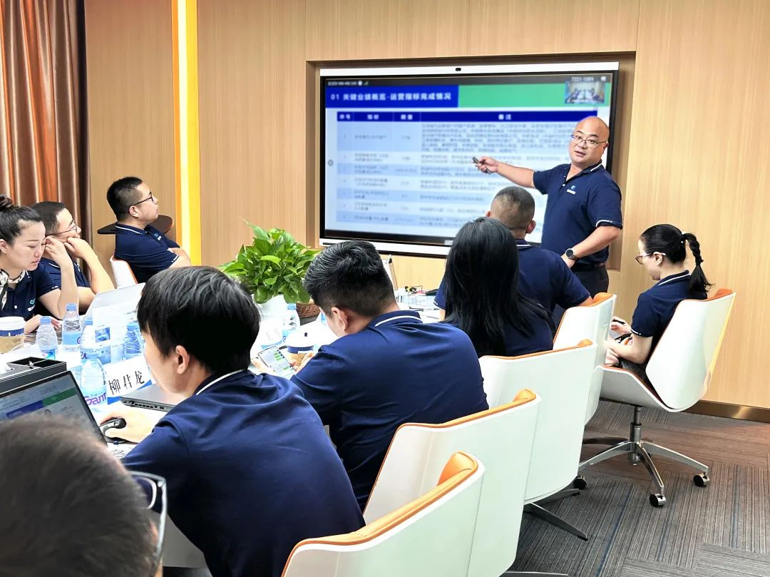 勤思巧干苦攀 風(fēng)逆我自昂揚(yáng)｜2022普菲特年中總結(jié)大會(huì)順利召開